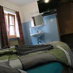 Snowbunnys Backpackers Hostel