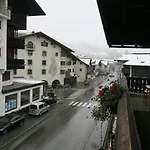 بيت شباب Snowbunnys Backpackers