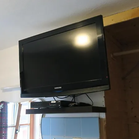 Snowbunnys Backpackers *