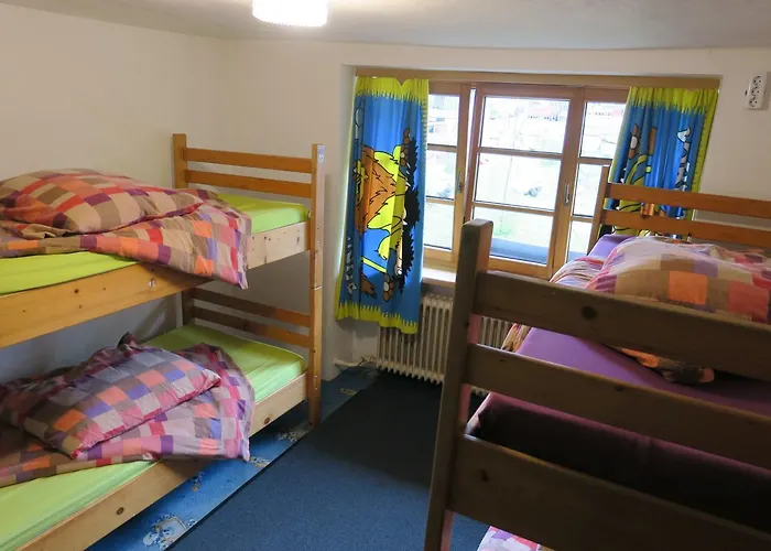 Snowbunnys Backpackers Hostal *