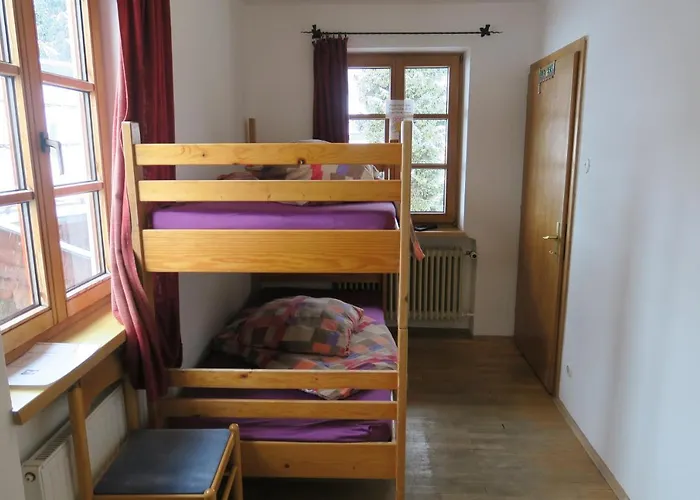 Snowbunnys Backpackers Hostal *