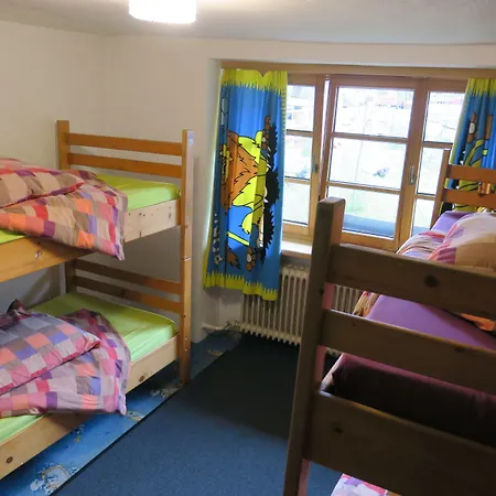 Snowbunnys Backpackers بيت شباب