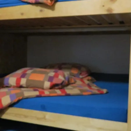 Snowbunnys Backpackers Hostal *